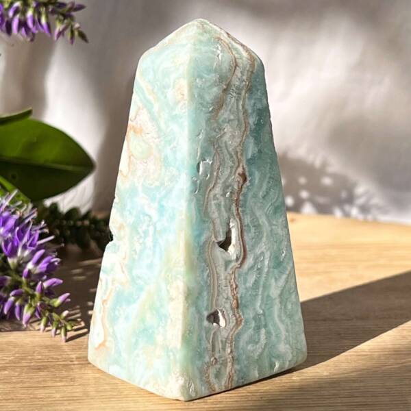 Caribbean calcite obelisk - Image 3