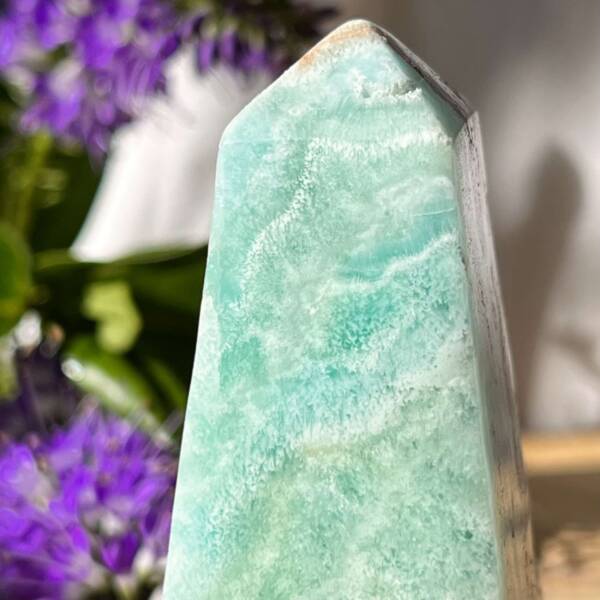 Caribbean calcite obelisk - Image 2