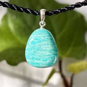 a single amazonite tumblestone pendant set with a silver link