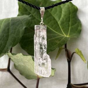 natural kunzite pendant