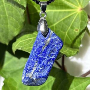 natural lapis lazuli pendant with simple swing setting