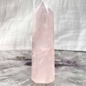 rose quartz tower with six facets and good translucent pink crystal