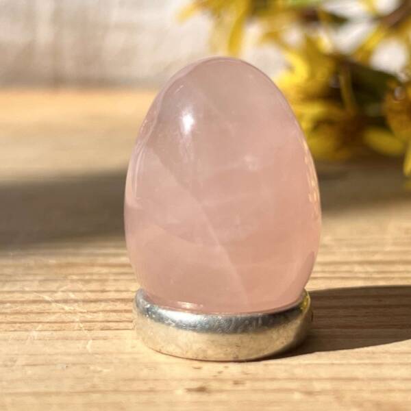 rose quartz yoni egg