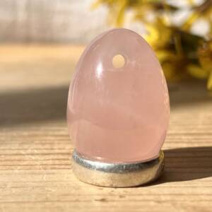 rose quartz yoni egg