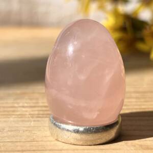 rose quartz yoni egg