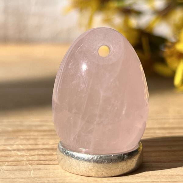 rose quartz yoni egg