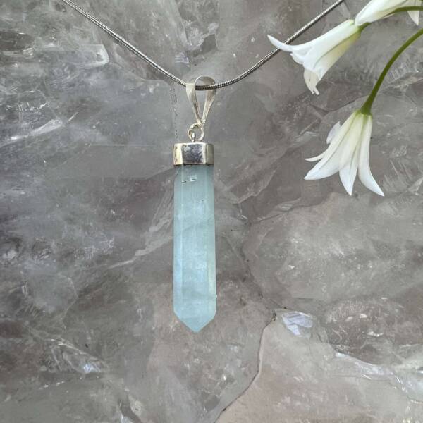 aquamarine pendant