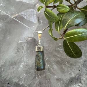 labradorite pendant