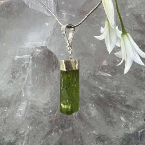 peridot pendant