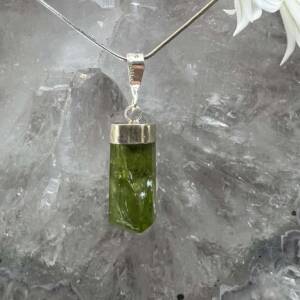 peridot pendant