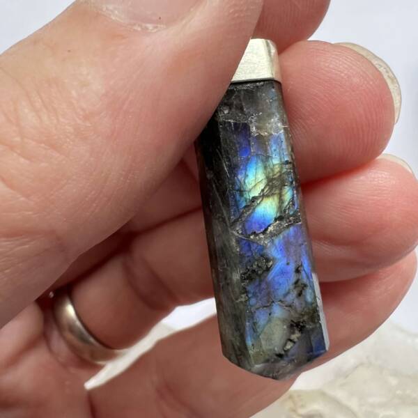 labradorite pendant