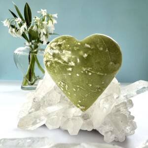 serpentine heart natural green mineral