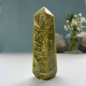 serpentine obelisk natural green speckled mineral