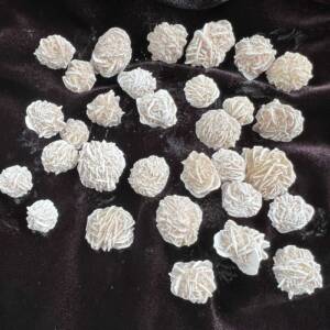 desert rose natural gypsum crystal