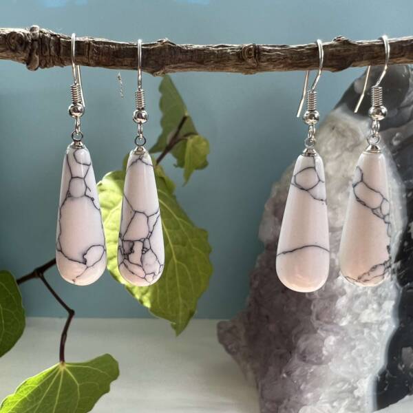 howlite earrings set in white metal natural mineral marble like