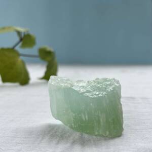 natural pistachio calcite calcium carbonate crystal