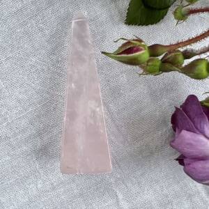 rose quartz obelisk