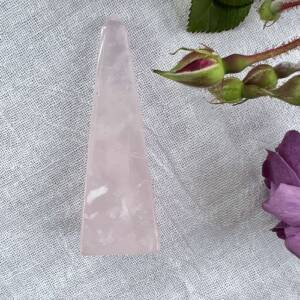 rose quartz obelisk