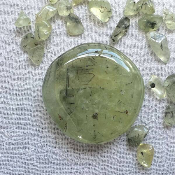 prehnite palmstone