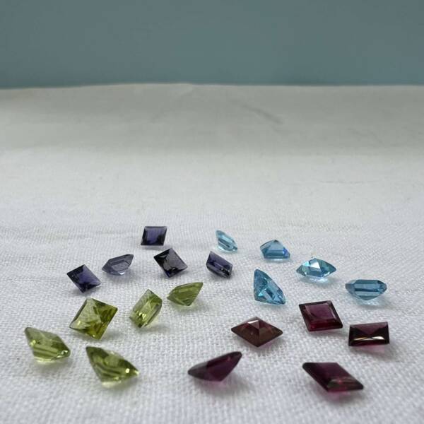 red garnet square gemstones