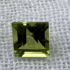 peridot gemstones