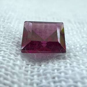 red garnet square gemstones
