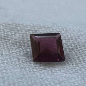 red garnet square gemstones