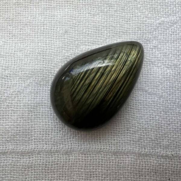 labradorite cabochon