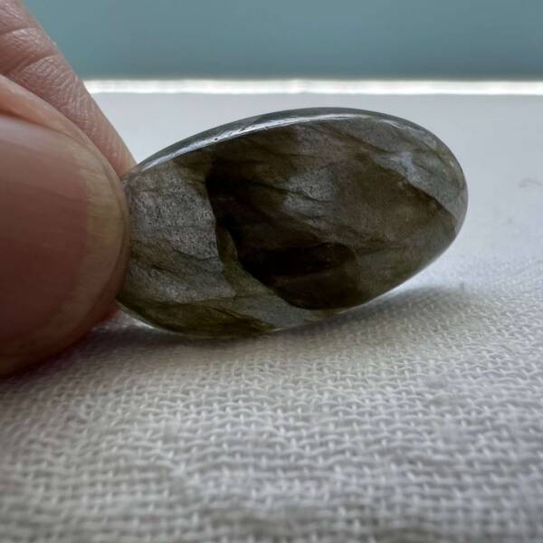 labradorite cabochon