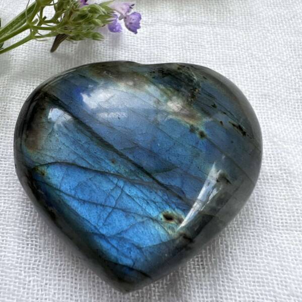 labradorite heart