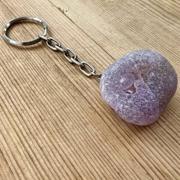 seer stone amethyst keyring