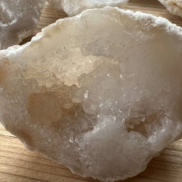 half quartz geodes