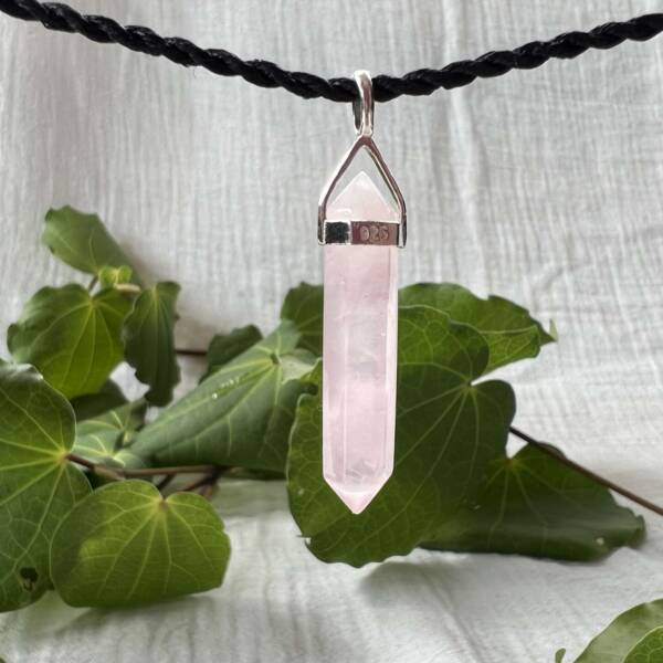 rose quartz pendant