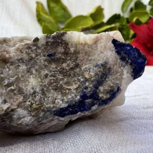 natural lapis lazuli