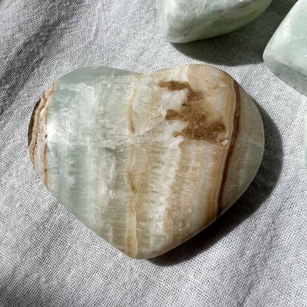 caribbean calcite heart