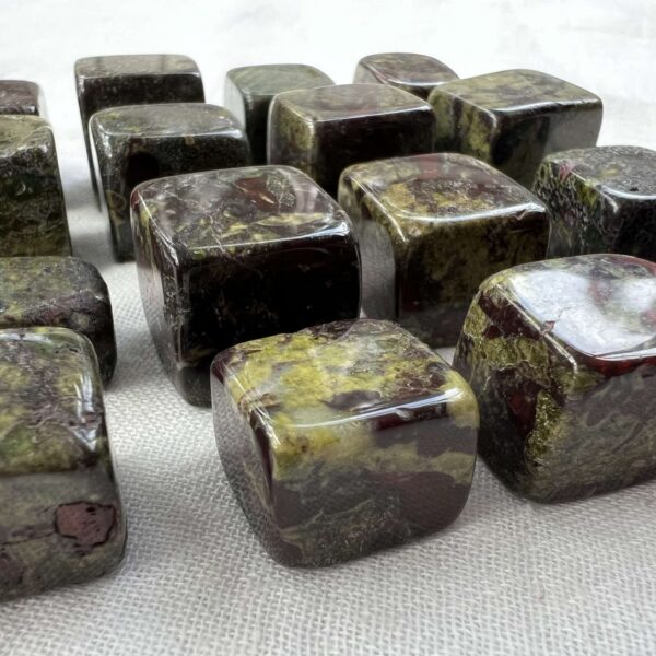dragonstone tumblestones green epidote with red piemontite natural mineral crystal