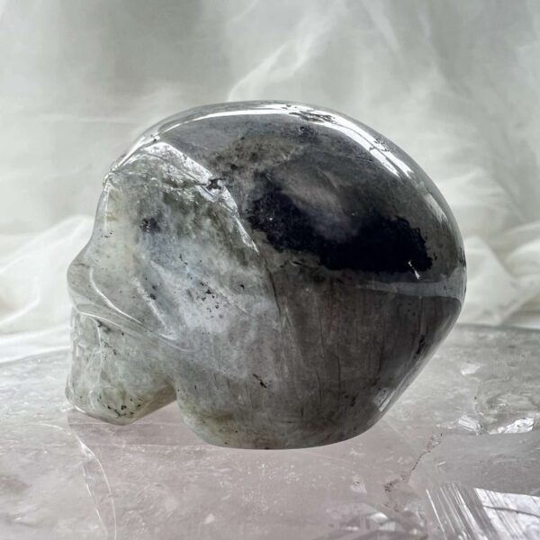 Labradorite skull - Image 4