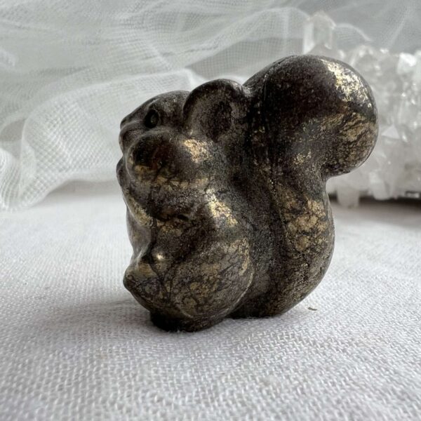 Iron pyrite squirrel - Image 4