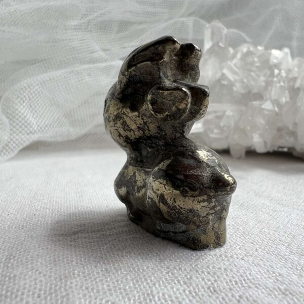 Iron pyrite reindeer - Image 5