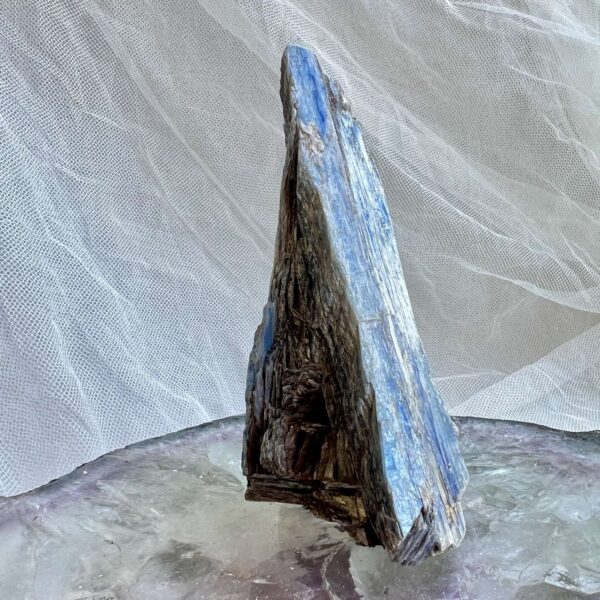 Blue kyanite with mica - Image 3