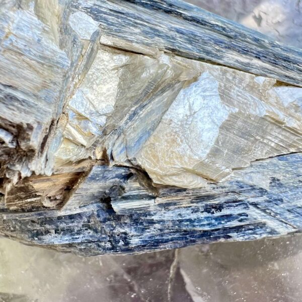 Blue kyanite with mica - Image 2
