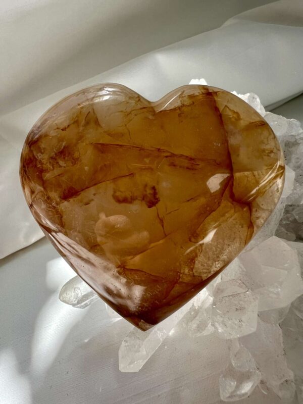 Golden quartz heart - Image 2