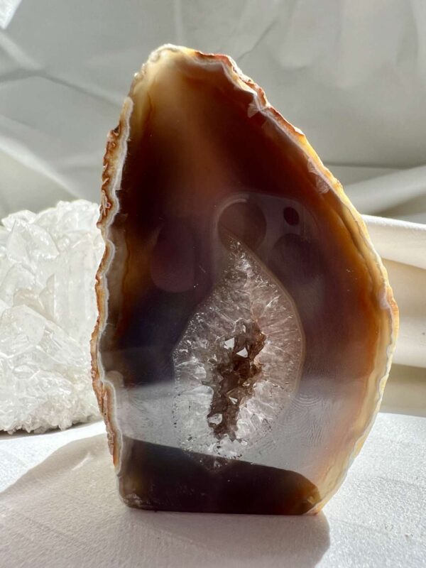 polished agate geode natural crystal home decorators quartz sio2