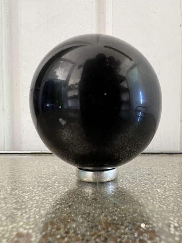 Basalt sphere - Image 3