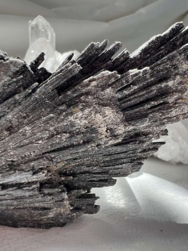 Black kyanite - Image 8