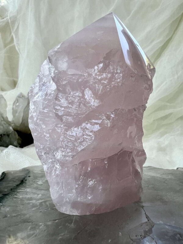 Rose quartz - part polished - Image 4