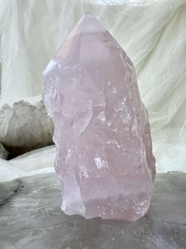 Rose quartz - part polished - Image 2