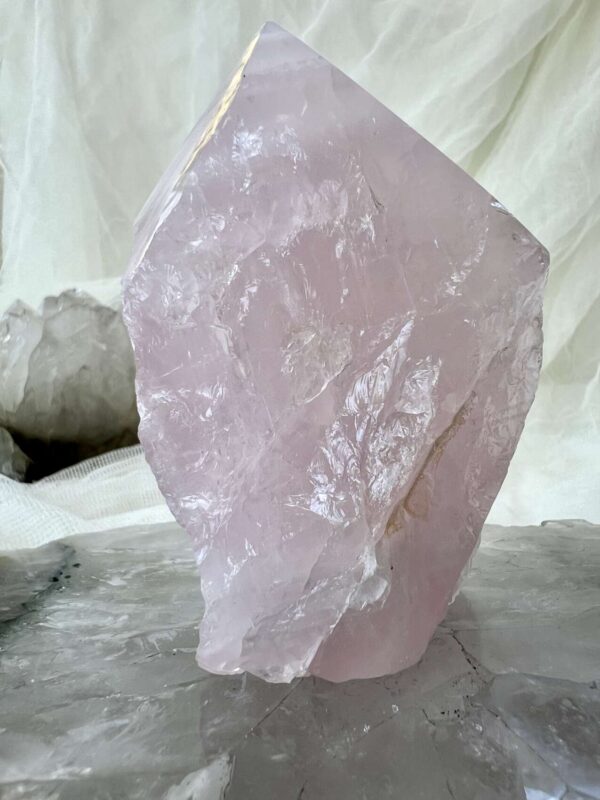 Rose quartz - part polished - Image 3