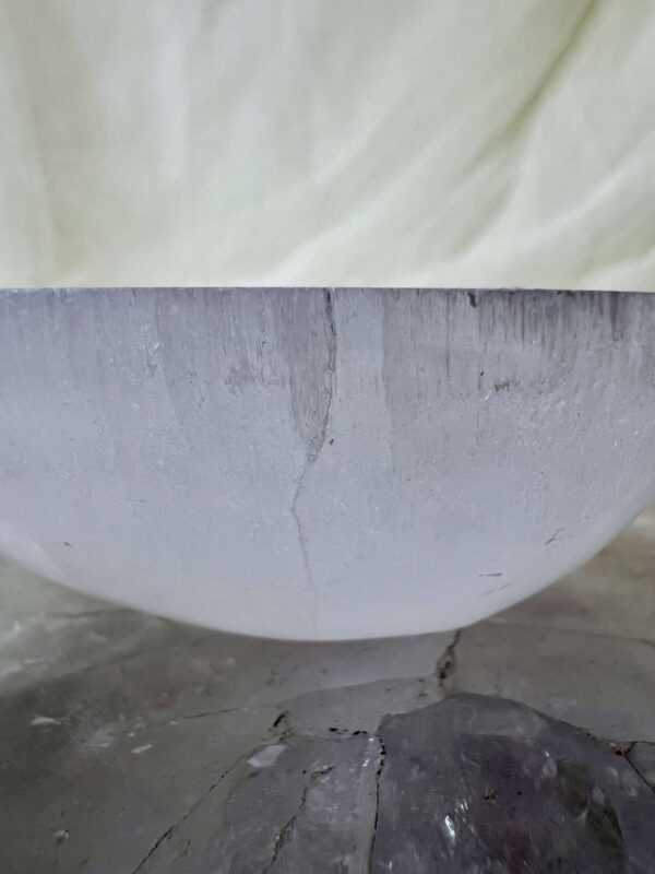 Selenite heart bowl - Image 3