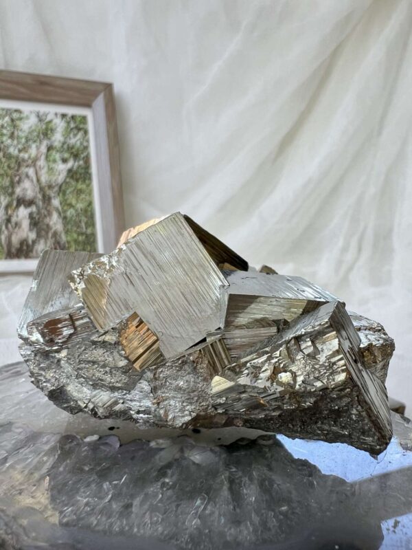Iron pyrite cluster - Image 6